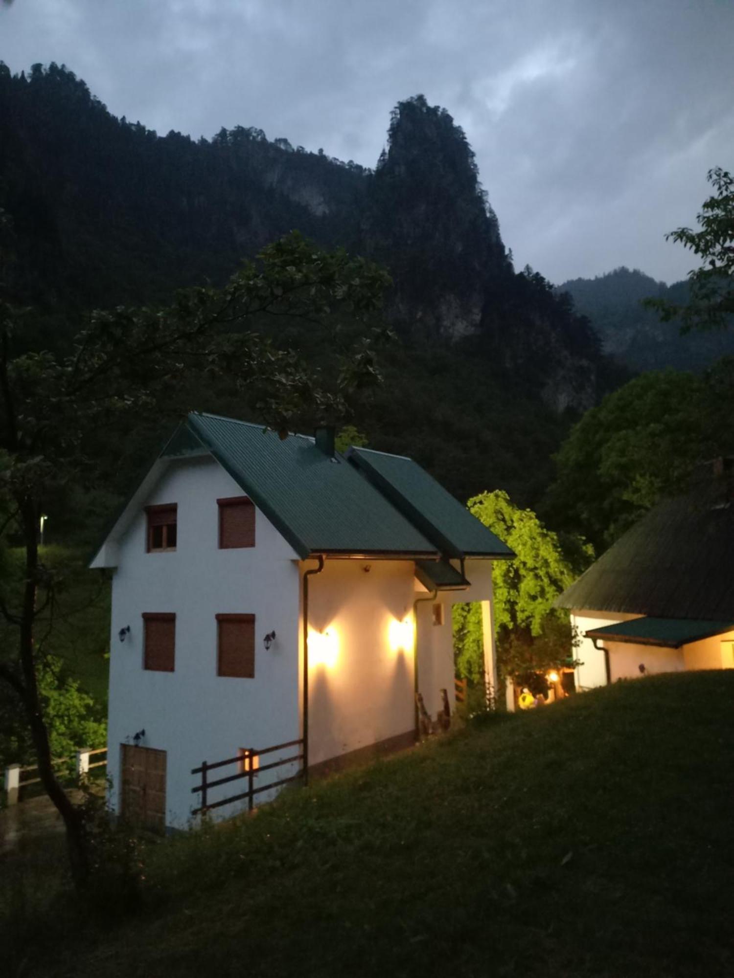 Vila Montana Dobrilovina Exterior photo
